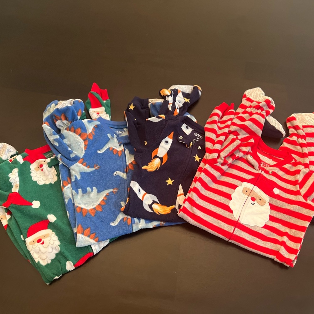 LOT 4 size 2T Carters fleece zip pajamas